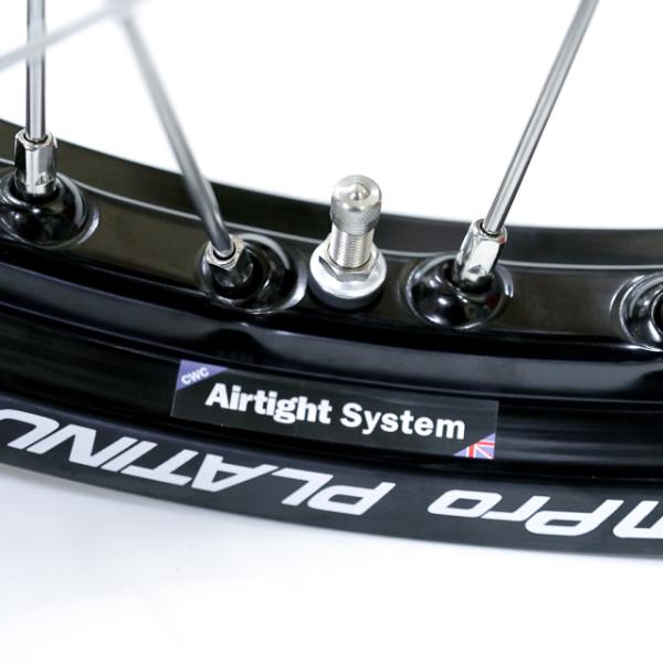 SM PRO rear wheel 19" Airtight System black